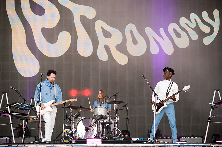 Metronomy @ Dour Festival 2019, picture 6, photographed by Magali Decamps - FrontView Magazine