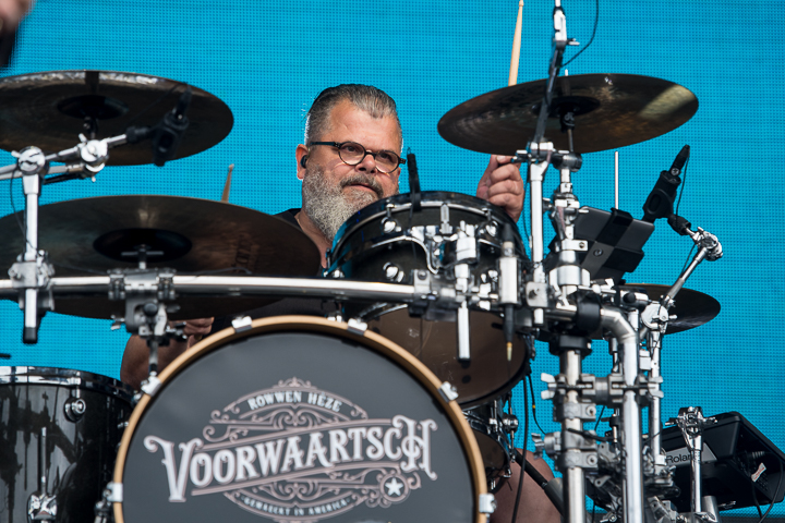 Rowwen Hèze @ Bospop, picture 7, photographed by Erwin Evrard - FrontView Magazine