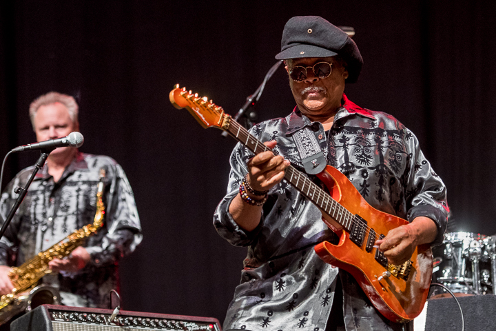 Al McKay's Earth Wind & Fire Expierence @ Bospop, foto 2, foto's door Erwin Evrard - FrontView Magazine