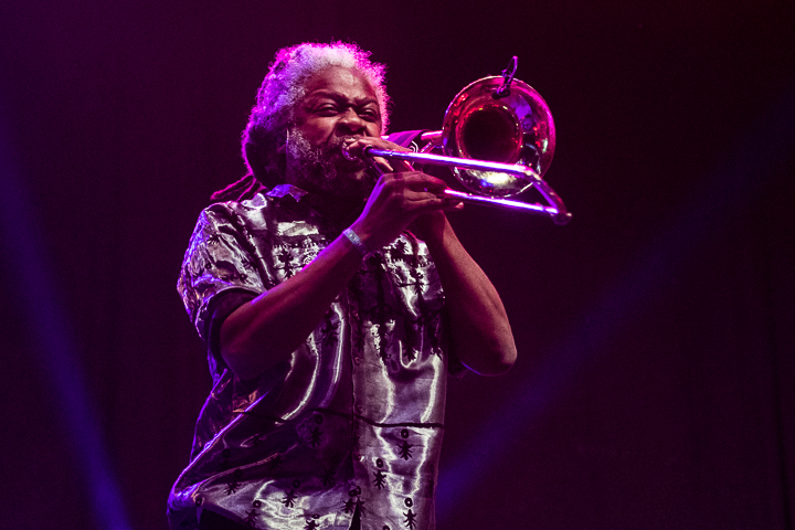 Al McKay's Earth Wind & Fire Expierence @ Bospop, foto 4, foto's door Erwin Evrard - FrontView Magazine