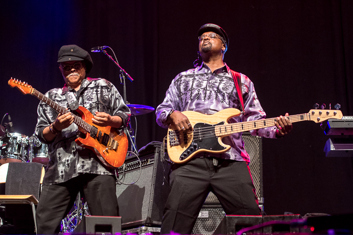 Al McKay's Earth Wind & Fire Expierence @ Bospop, foto 7, foto's door Erwin Evrard - FrontView Magazine