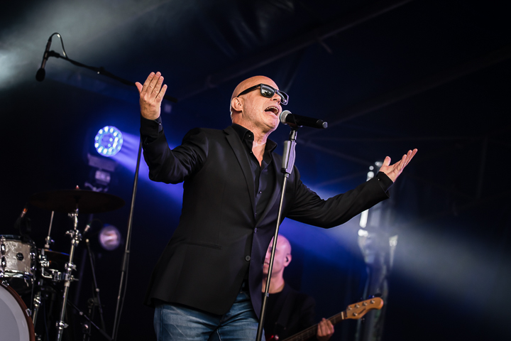 Coco Jr. & The All Stars @ Engie Parkies Sint-Niklaas, picture 21, photographed by Danny Wagemans - FrontView Magazine