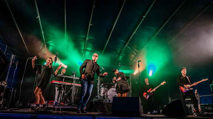 Coco Jr. & The All Stars @ Engie Parkies Sint-Niklaas, picture 32, photographed by Danny Wagemans - FrontView Magazine