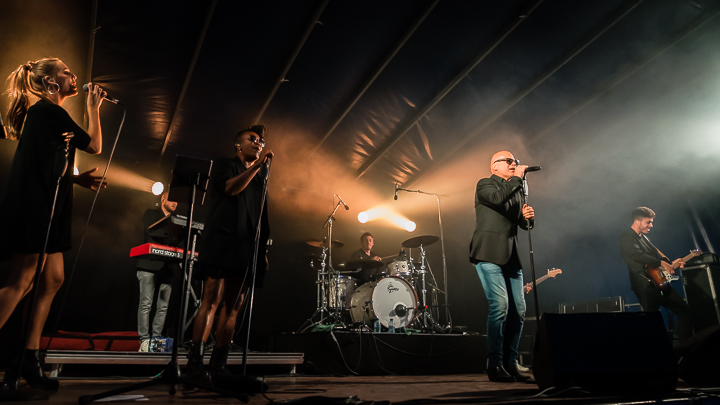 Coco Jr. & The All Stars @ Engie Parkies Sint-Niklaas, picture 33, photographed by Danny Wagemans - FrontView Magazine