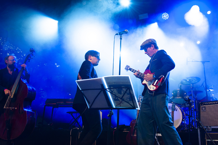 Dead Man Ray + support Matt Watts Group @ Openluchttheater Rivierenhof, picture 4, photographed by Sandra Van Watermeulen - FrontView Magazine
