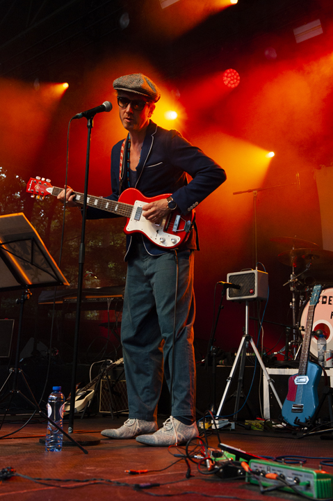 Dead Man Ray + support Matt Watts Group @ Openluchttheater Rivierenhof, picture 7, photographed by Sandra Van Watermeulen - FrontView Magazine