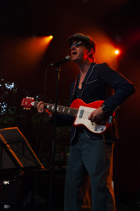 Dead Man Ray + support Matt Watts Group @ Openluchttheater Rivierenhof, picture 9, photographed by Sandra Van Watermeulen - FrontView Magazine