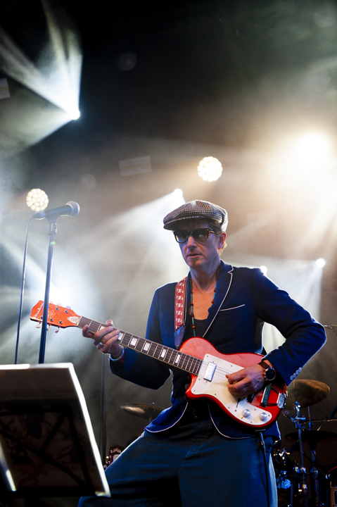Dead Man Ray + support Matt Watts Group @ Openluchttheater Rivierenhof, picture 12, photographed by Sandra Van Watermeulen - FrontView Magazine