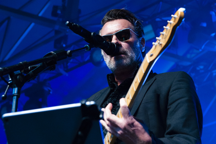 Dead Man Ray + support Matt Watts Group @ Openluchttheater Rivierenhof, picture 18, photographed by Sandra Van Watermeulen - FrontView Magazine