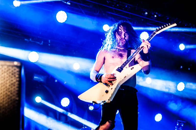Airbourne @ dynamo metalfest, foto 5, foto's door Gert Daemen - FrontView Magazine