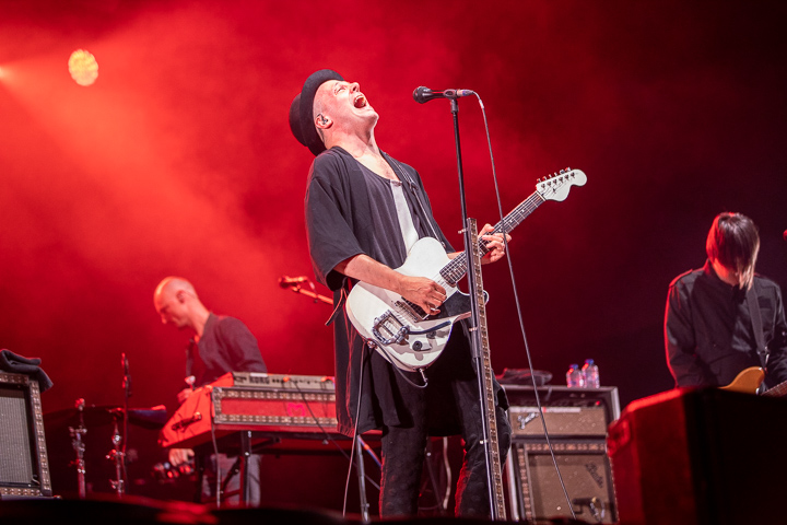 The Van Jets @ Beleuvenissen, picture 7, photographed by Kurt Jacobs - FrontView Magazine