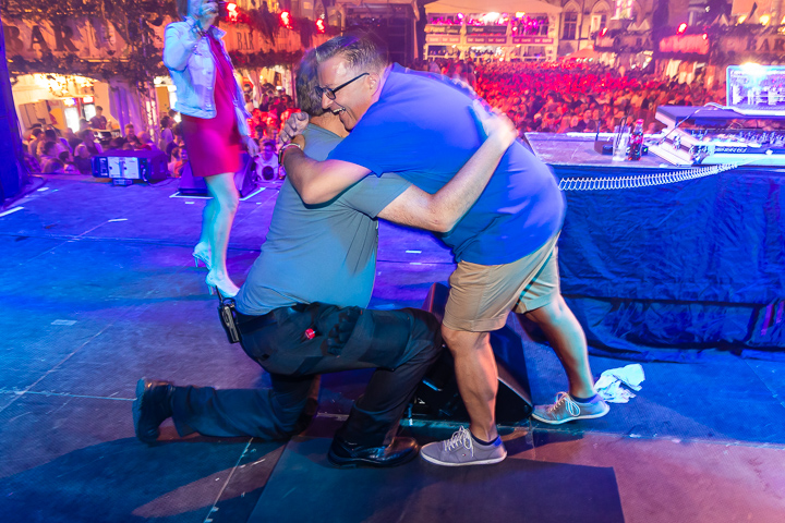 DJ Daddy Cool @ Sint-Baafsplein (Gentse Feesten), picture 30, photographed by Dimitri Vanlommel - FrontView Magazine
