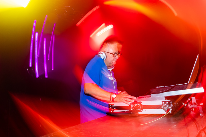 DJ Daddy Cool @ Sint-Baafsplein (Gentse Feesten), picture 31, photographed by Dimitri Vanlommel - FrontView Magazine