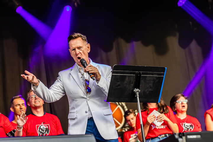 Koen Crucke @ Vlaanderen Zingt - Gentse Feesten, picture 2, photographed by Dimitri Vanlommel - FrontView Magazine