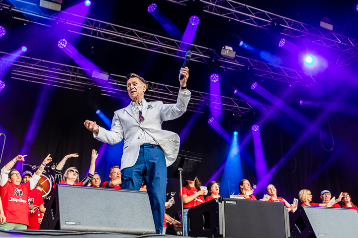 Koen Crucke @ Vlaanderen Zingt - Gentse Feesten, picture 6, photographed by Dimitri Vanlommel - FrontView Magazine