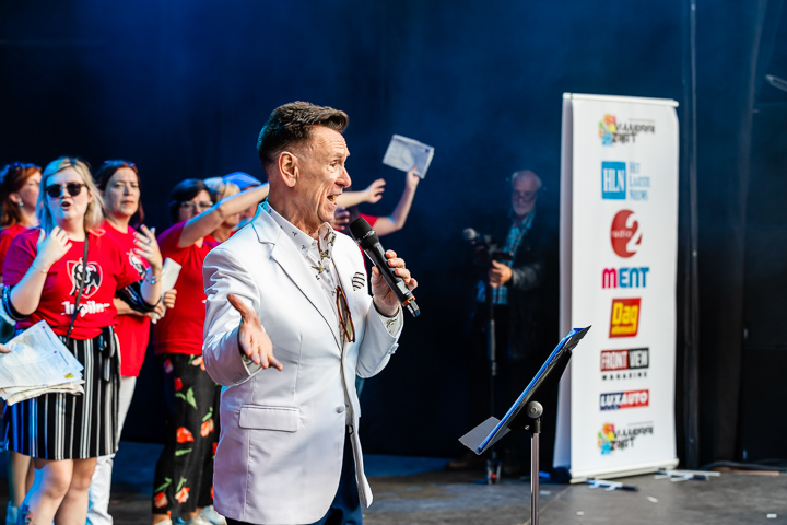 Koen Crucke @ Vlaanderen Zingt - Gentse Feesten, picture 14, photographed by Dimitri Vanlommel - FrontView Magazine
