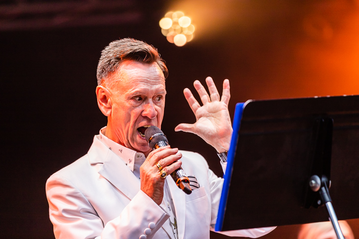 Koen Crucke @ Vlaanderen Zingt - Gentse Feesten, picture 31, photographed by Dimitri Vanlommel - FrontView Magazine