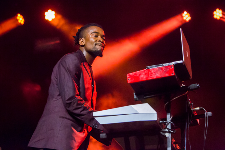 Baloji @ Sfinks Mixed 2019, picture 12, photographed by Marc Verdonck - FrontView Magazine