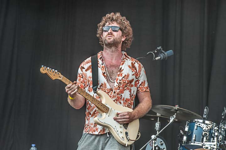 Yves Paquet @ suikerrock, picture 4, photographed by Gert Daemen - FrontView Magazine
