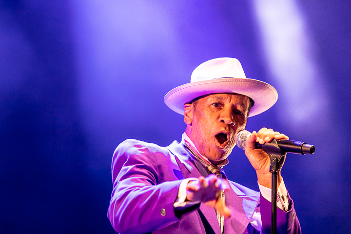Kid Creole & The Coconuts @ Beleuvenissen, picture 5, photographed by Kurt Jacobs - FrontView Magazine