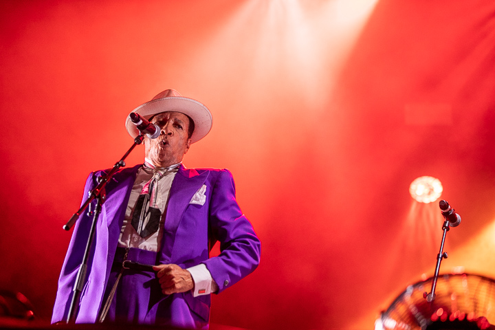 Kid Creole & The Coconuts @ Beleuvenissen, picture 9, photographed by Kurt Jacobs - FrontView Magazine