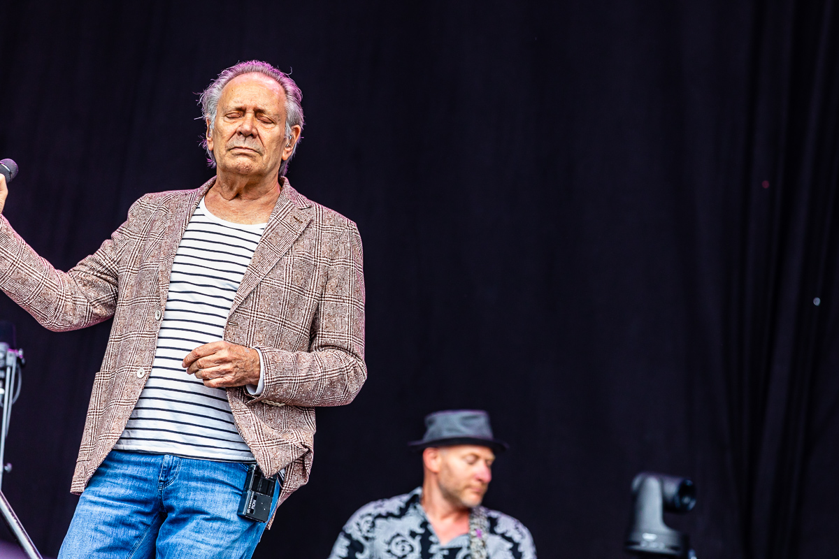 Rob De Nijs @ Suikerrock 2019, picture 9, photographed by Dimitri Vanlommel - FrontView Magazine