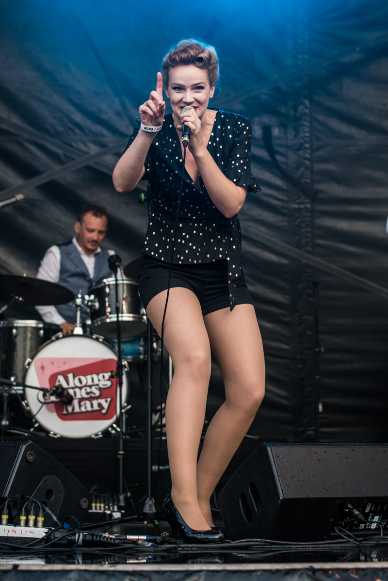 Along Comes Mary @ Paal op Stelten, picture 9, photographed by Heidi Nys - FrontView Magazine