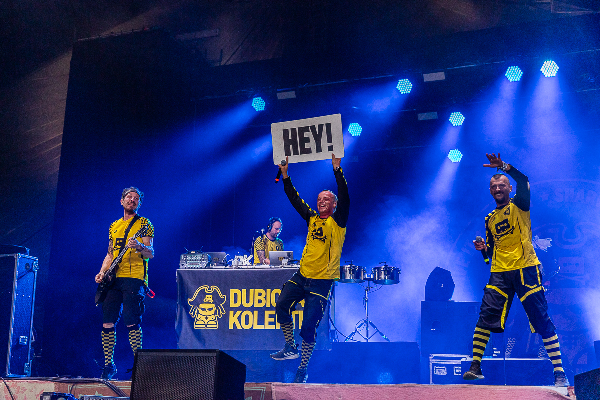 Dubioza Kolektive @ Dranouter, picture 13, photographed by Chris Lippens - FrontView Magazine