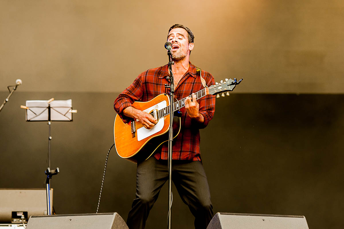 Gabriel Rios @ lokerse feesten, picture 1, photographed by Gert Daemen - FrontView Magazine