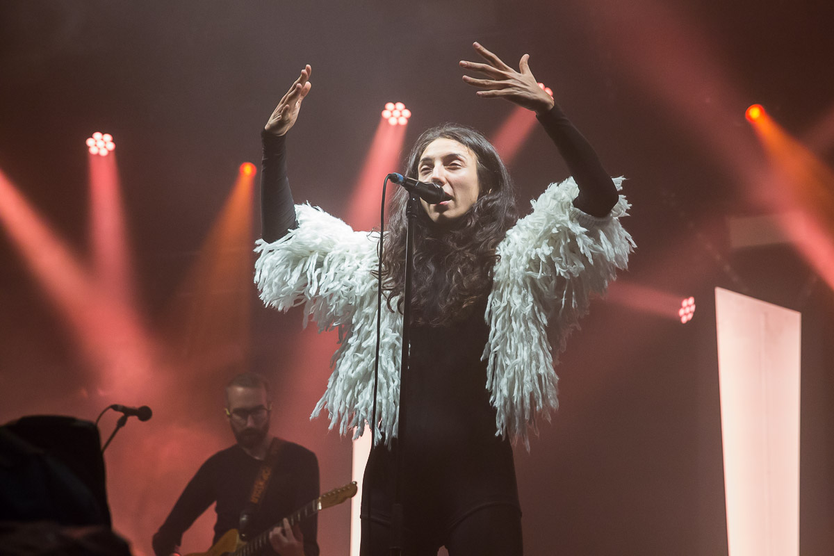 Intergalactic Lovers @ Linkerwoofer 2019, picture 4, photographed by Marc Verdonck - FrontView Magazine