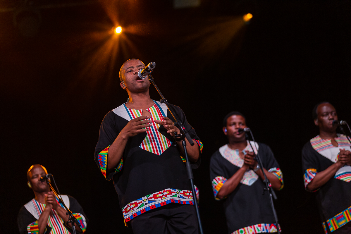 Ladysmith Black Mambazo @ Dranouter, picture 2, photographed by Chris Lippens - FrontView Magazine