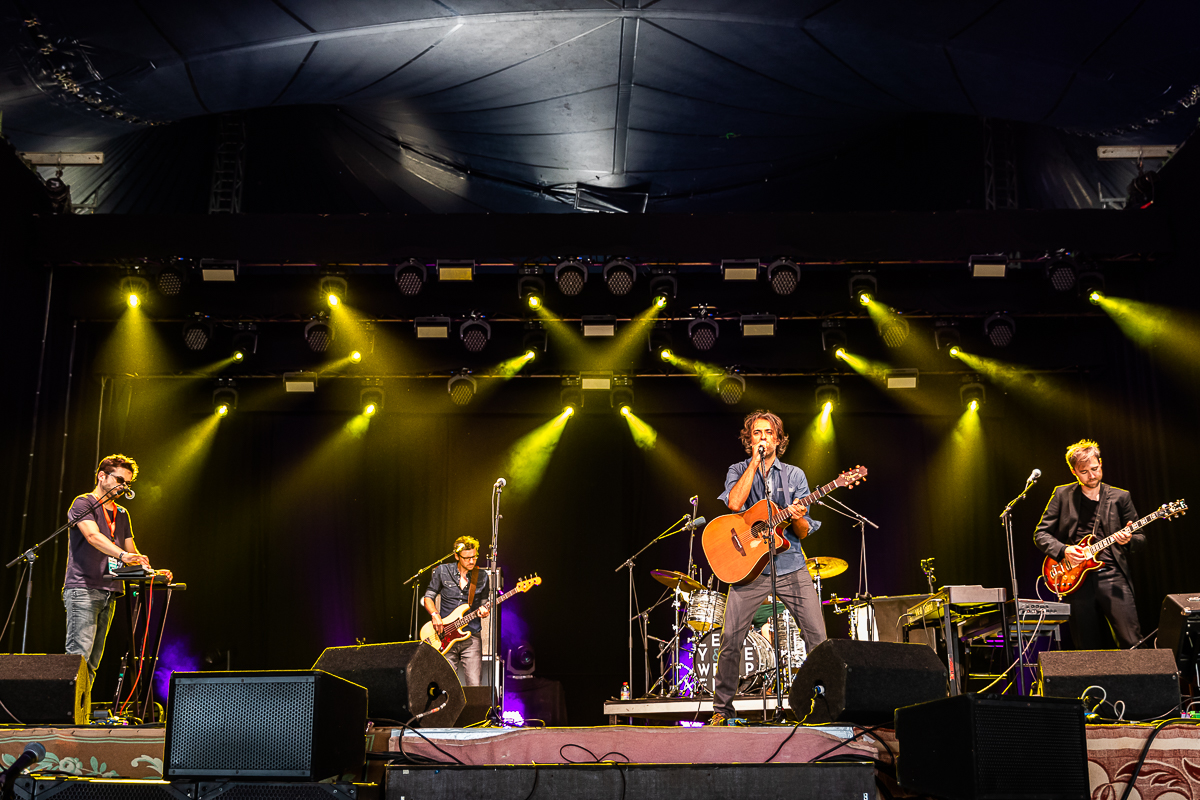 Lenny & De Wespen @ Dranouter, foto 12, foto's door Chris Lippens - FrontView Magazine