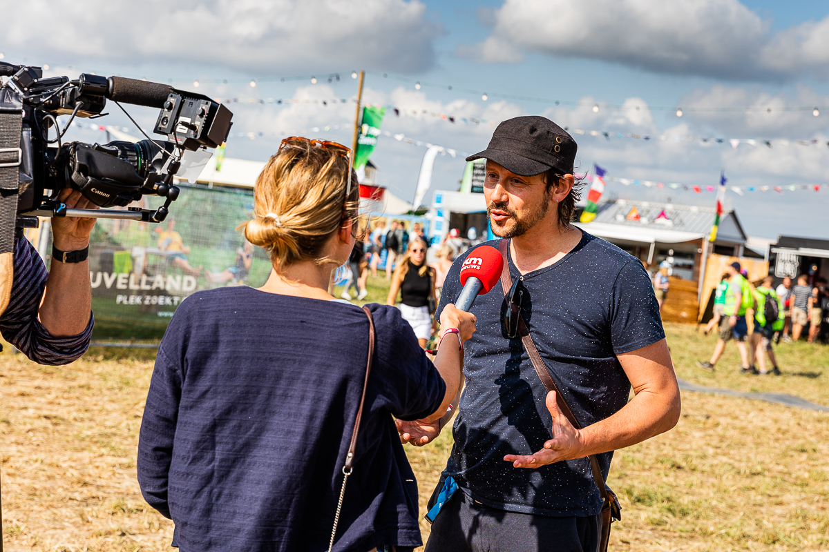 Sfeer vrijdag @ Dranouter, picture 8, photographed by Chris Lippens - FrontView Magazine