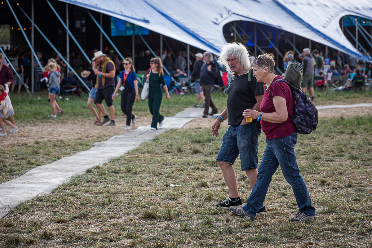 Sfeer vrijdag @ Dranouter, picture 37, photographed by Chris Lippens - FrontView Magazine