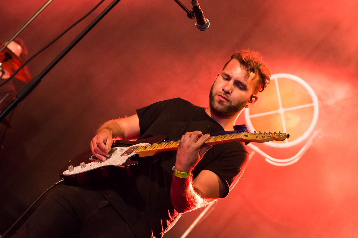 TWOFVCE @ Linkerwoofer 2019, picture 3, photographed by Marc Verdonck - FrontView Magazine