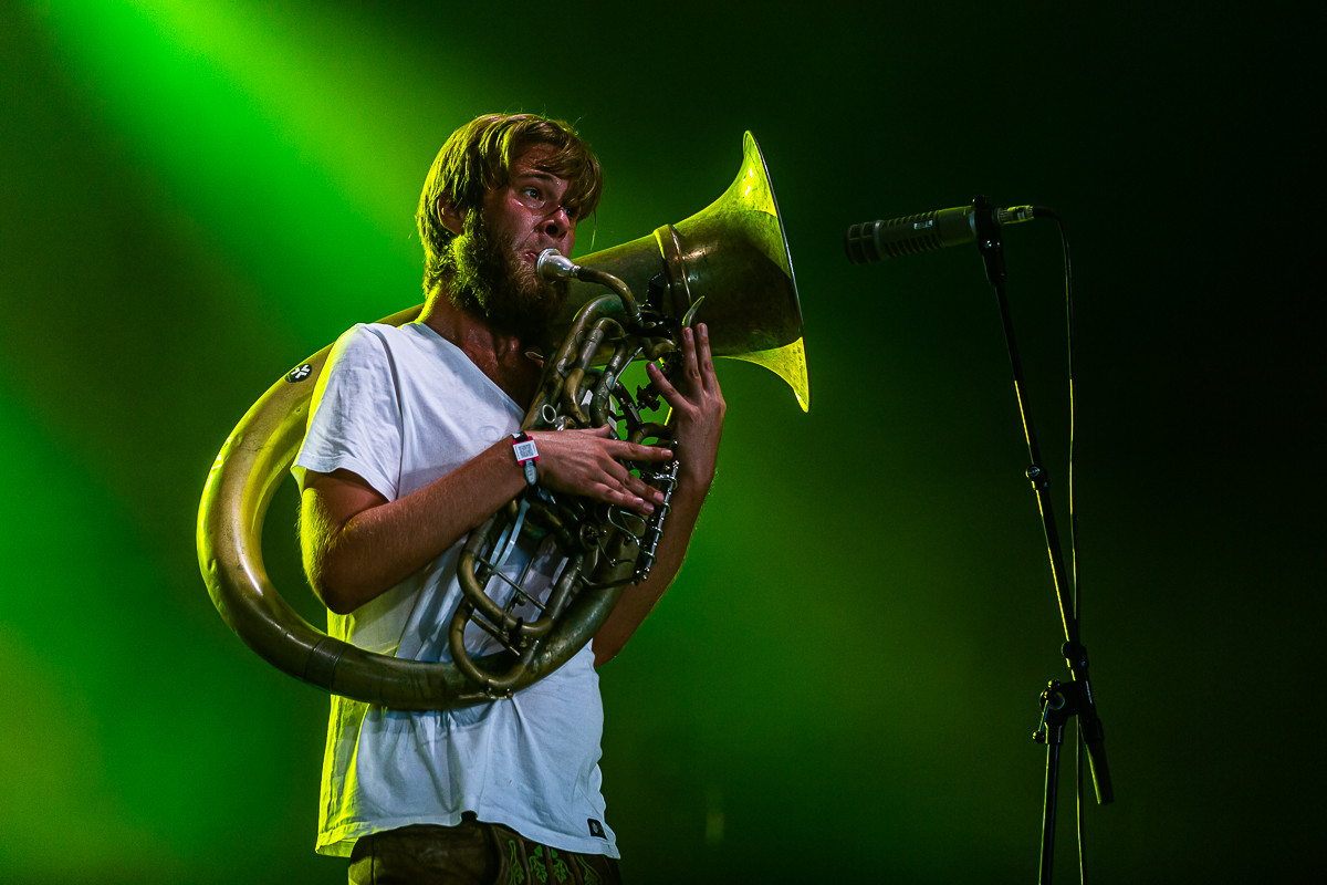 LaBrassBanda @ Dranouter, picture 9, photographed by Chris Lippens - FrontView Magazine