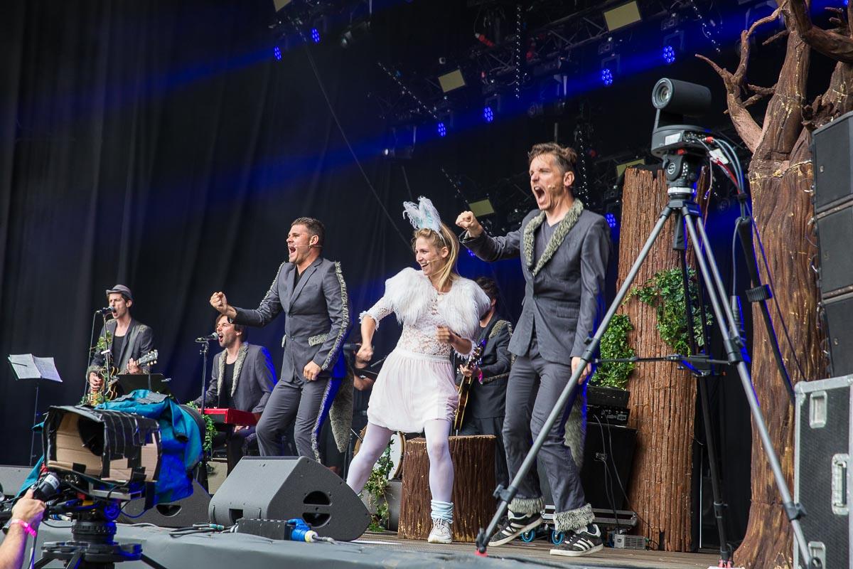 Meneer beer en de woeste wolven @ Linkerwoofer 2019, picture 2, photographed by Marc Verdonck - FrontView Magazine
