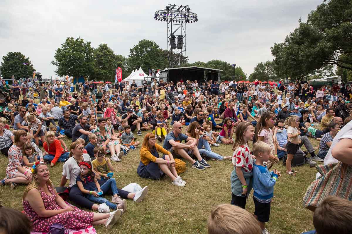 Meneer beer en de woeste wolven @ Linkerwoofer 2019, picture 25, photographed by Marc Verdonck - FrontView Magazine