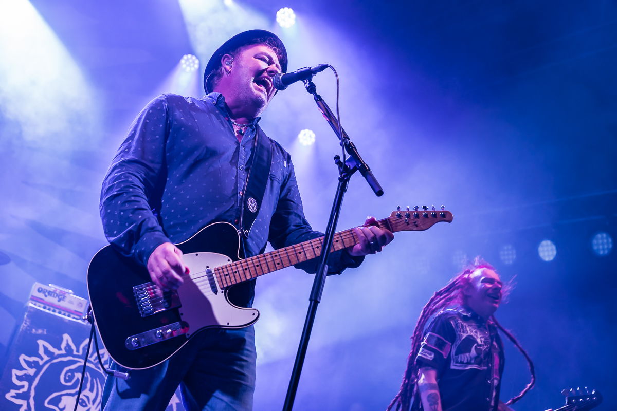 Levellers @ Fonnefeesten, foto 2, foto's door Danny Wagemans - FrontView Magazine