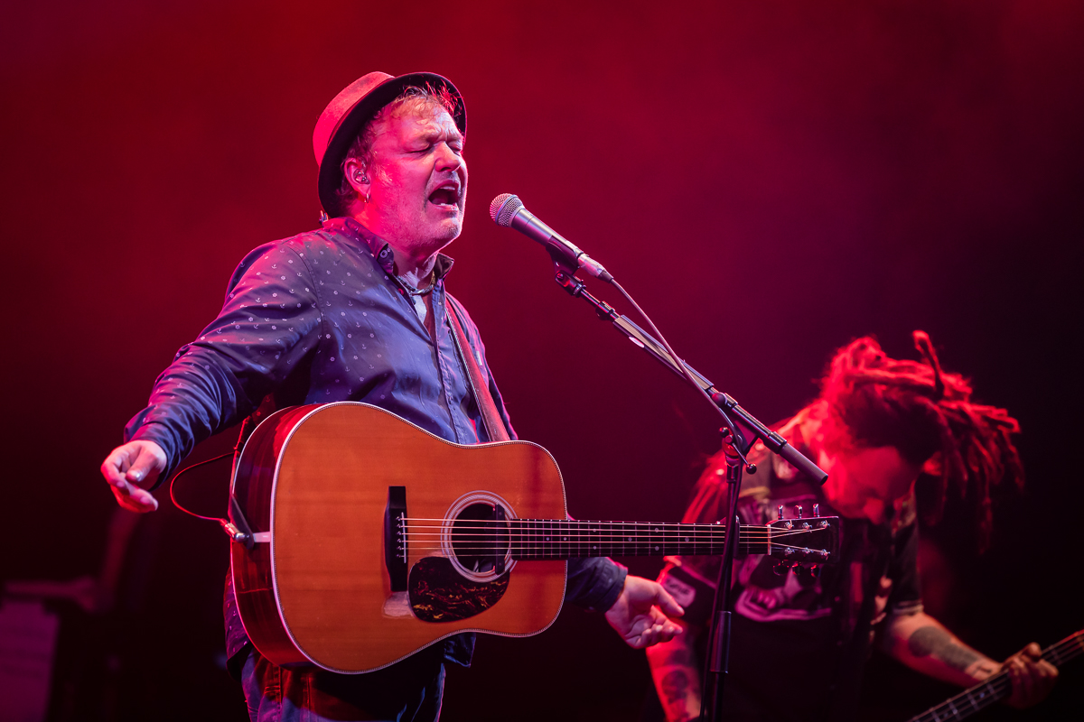 Levellers @ Fonnefeesten, foto 9, foto's door Danny Wagemans - FrontView Magazine