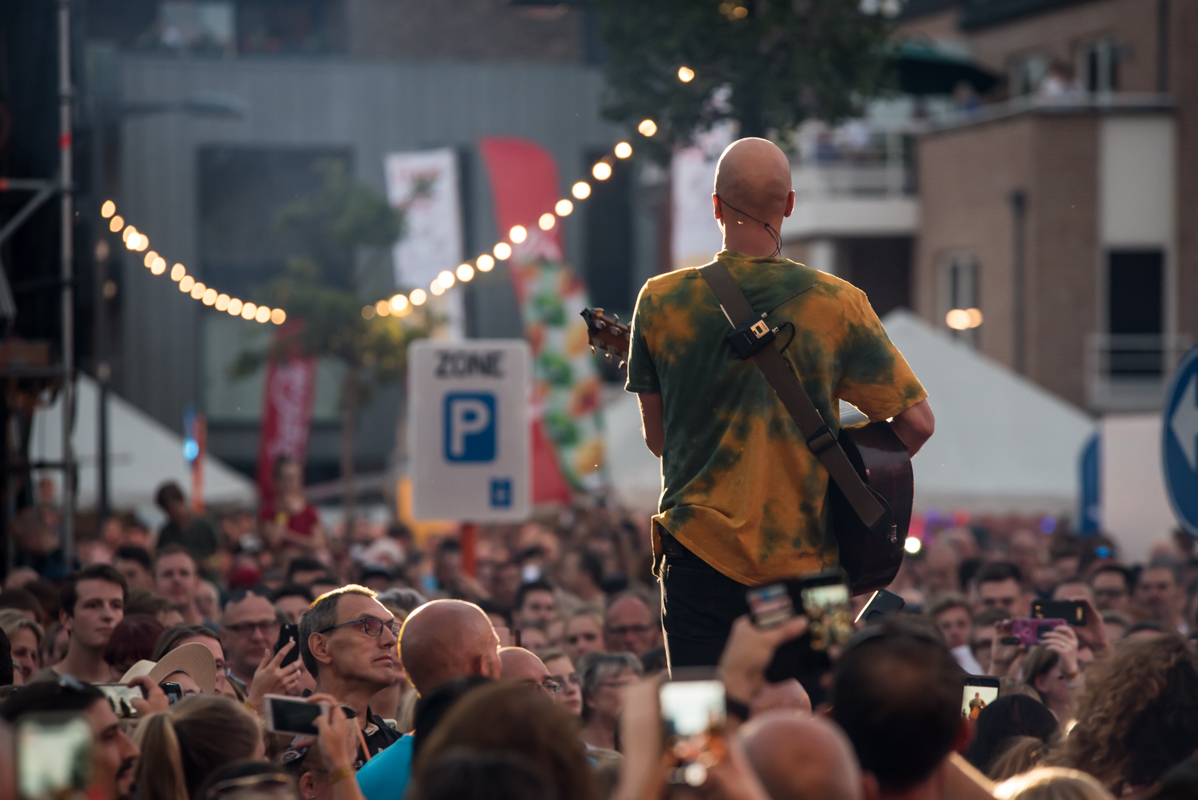 Milow @ Paal op Stelten, foto 3, foto's door Heidi Nys - FrontView Magazine