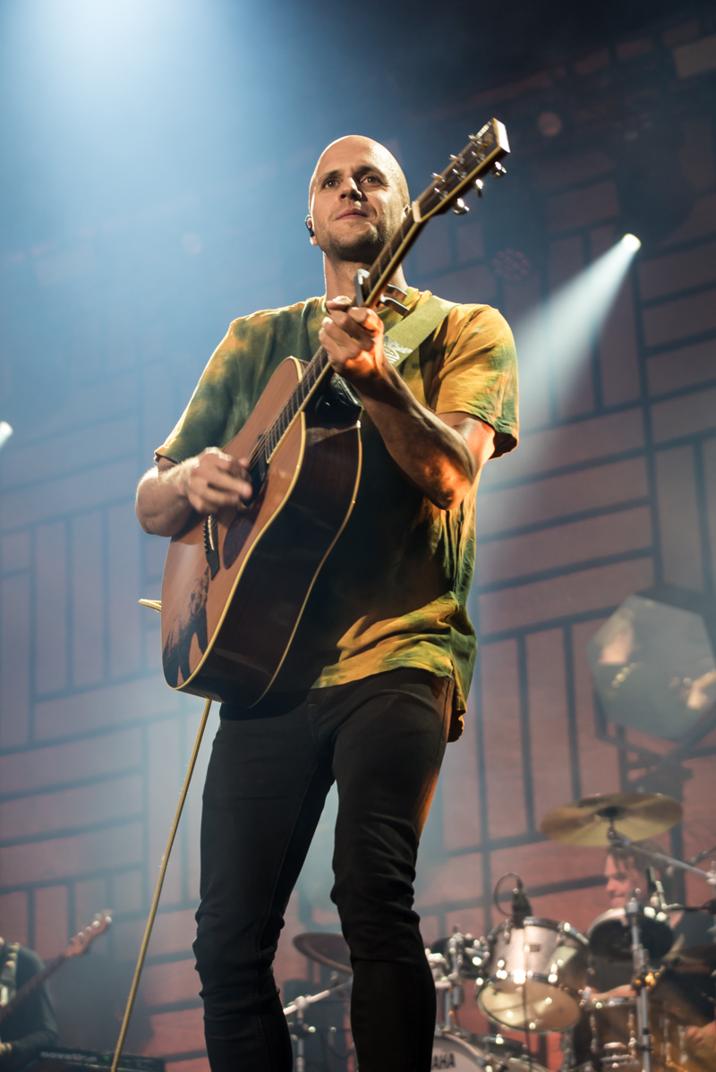 Milow @ Paal op Stelten, foto 6, foto's door Heidi Nys - FrontView Magazine