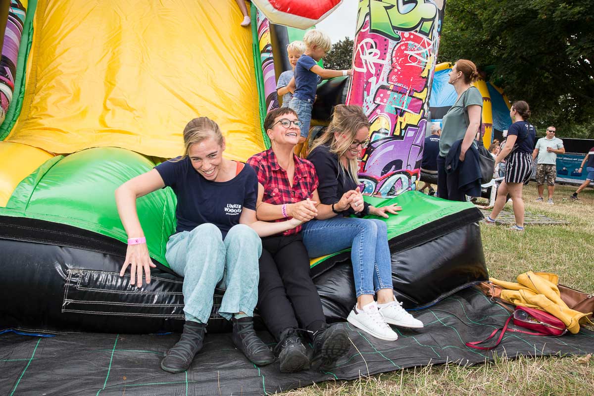 Sfeer zaterdag @ Linkerwoofer 2019, picture 17, photographed by Marc Verdonck - FrontView Magazine