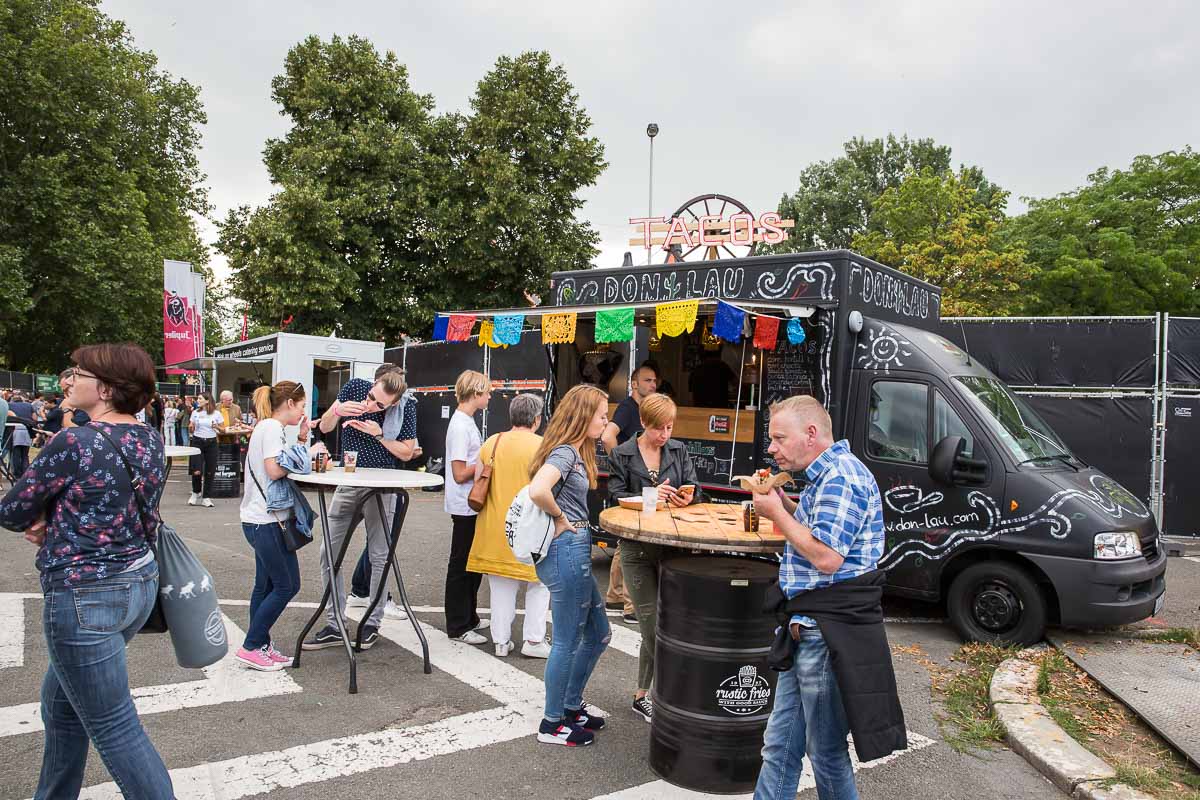 Sfeer zaterdag @ Linkerwoofer 2019, picture 48, photographed by Marc Verdonck - FrontView Magazine