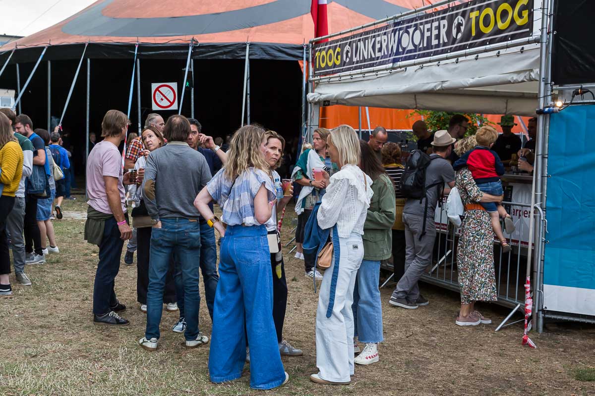 Sfeer zaterdag @ Linkerwoofer 2019, picture 50, photographed by Marc Verdonck - FrontView Magazine