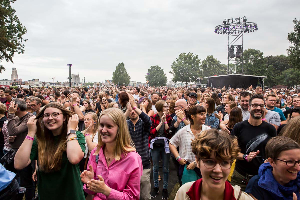 Sfeer zaterdag @ Linkerwoofer 2019, picture 59, photographed by Marc Verdonck - FrontView Magazine