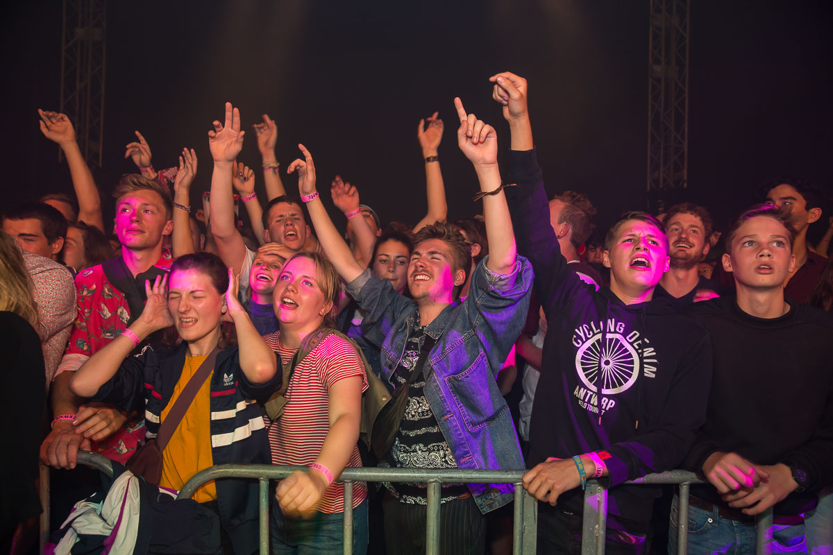 Sfeer zaterdag @ Linkerwoofer 2019, picture 74, photographed by Marc Verdonck - FrontView Magazine