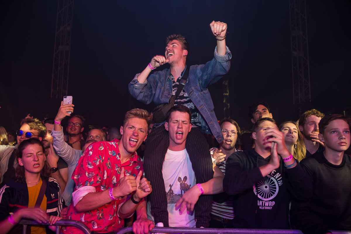 Sfeer zaterdag @ Linkerwoofer 2019, picture 81, photographed by Marc Verdonck - FrontView Magazine