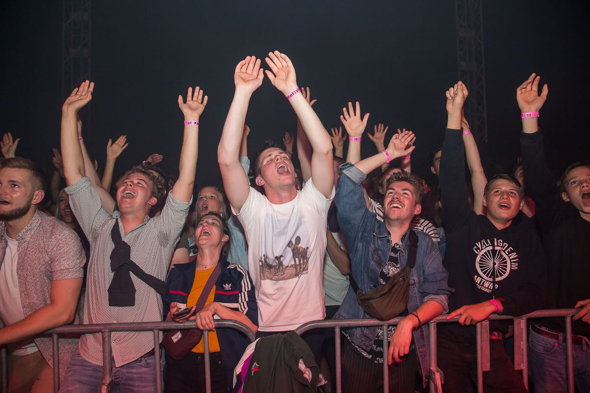 Sfeer zaterdag @ Linkerwoofer 2019, picture 85, photographed by Marc Verdonck - FrontView Magazine