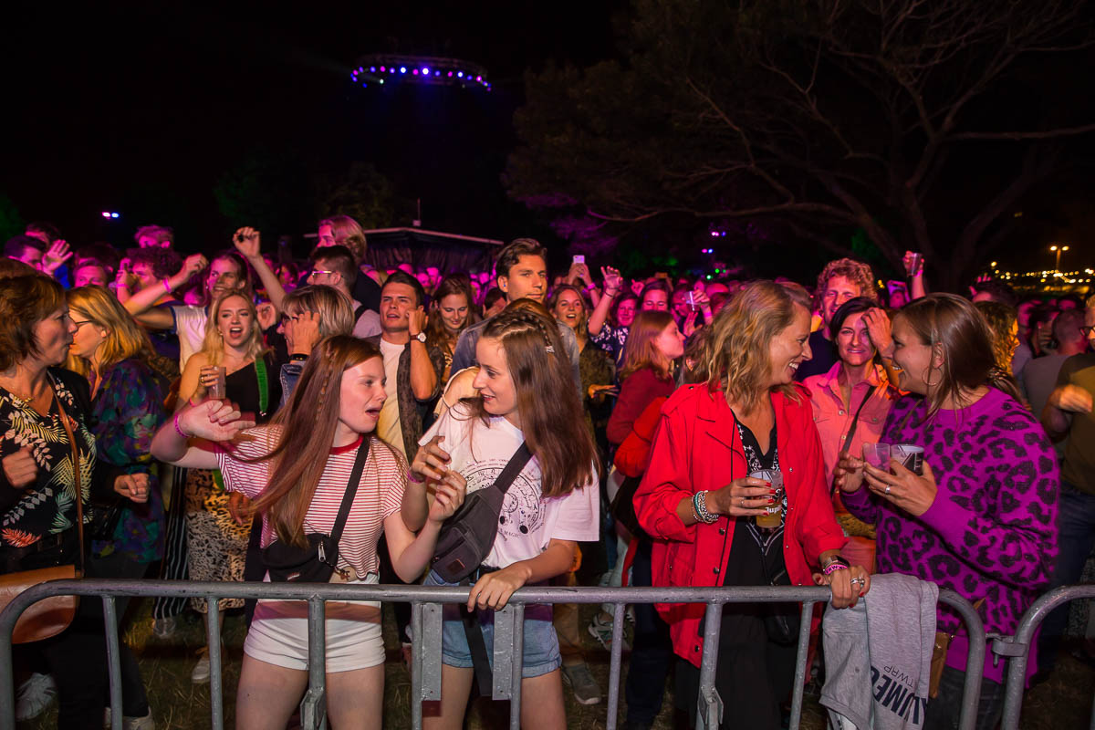 Sfeer zaterdag @ Linkerwoofer 2019, picture 98, photographed by Marc Verdonck - FrontView Magazine